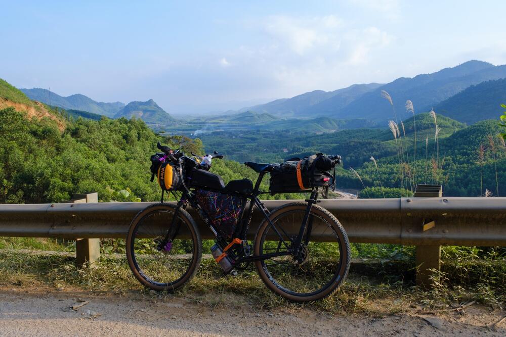 Đạp xe xuyên Việt